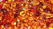 Ostré plody moře se špagetami tří barev, hotová směs
