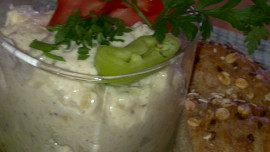 Tvarůžková  lahodná pěna k pivku  na dva způsoby