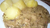 Vepřové na houbách a smetaně