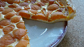 Jednoduchý meruňkový koláč z listového těsta, Průřez :-)