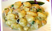 Tofu s kuřecím masem, řeckým jogurtem a šalvějovou vůní + gnocchi (Dobrou chuť)