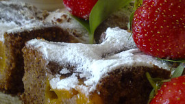 Kávový perník s  rumem a ovocem