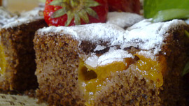 Kávový perník s  rumem a ovocem