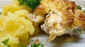 Zapečené kotlety s houbami