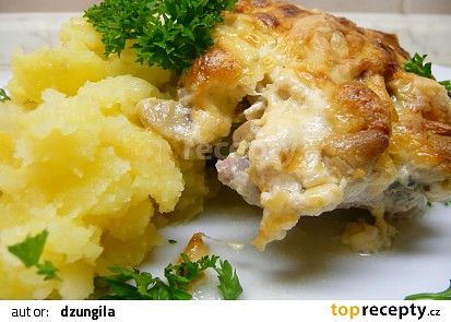 Zapečené kotlety s houbami