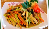 Tofu s bylinkovou chutí a zeleninou (Dobrou chuť)