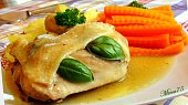 Voňavá bylinková kuřecí stehna s mrkvičkou  - parní hrnec