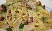 Domácí papardelle (nebo tagliatelle)