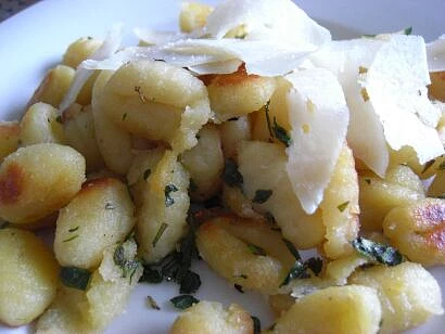 Gnocchi s bylinkami a sýrem