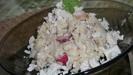 Salát z těstovinové rýže se šunkou a zeleninou