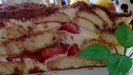 Studený řez s jahodami  aneb Ivanino  jahodové  Tiramisu