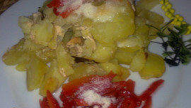 Zapékané brambory s tvarohem a sýrem