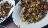 Špízy z paneeru a zeleniny, s celozrnnym obřím kuskusem (Giant couscous)