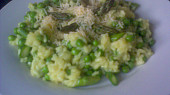 Risotto s chřestem a hráškem