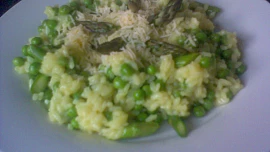 Risotto s chřestem a hráškem
