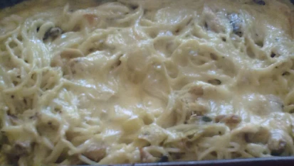 Zapečené špagety se zakysanou smetanou