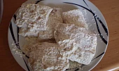 Halibut s pikantní omáčkou, Obalíme v hladké mouce
