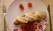 Motýlci z cherry rajčátek (příloha k zapekané bagetě)