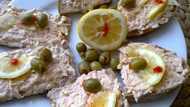 Pomazánka s celerem, křenem a pivem