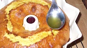 Pomerančová bábovka se sirupem