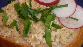 Drožďová pomazánka s tofu