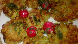 Placičky z  krůtího masa  a  zeleniny /co zůstalo od víkendu/