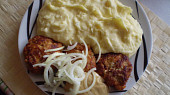 Vepřenky, Přidáme cibuli, hořčici