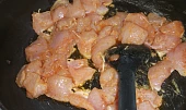 Kuřecí kousky s žampióny a tarhoňou