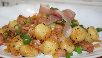 Gnocchi po česku - se zelím a slaninou