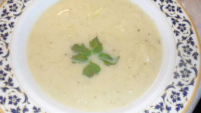 Bílá zelná polévka s kmínem