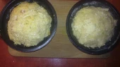 Muffiny s česnekem a šunkou