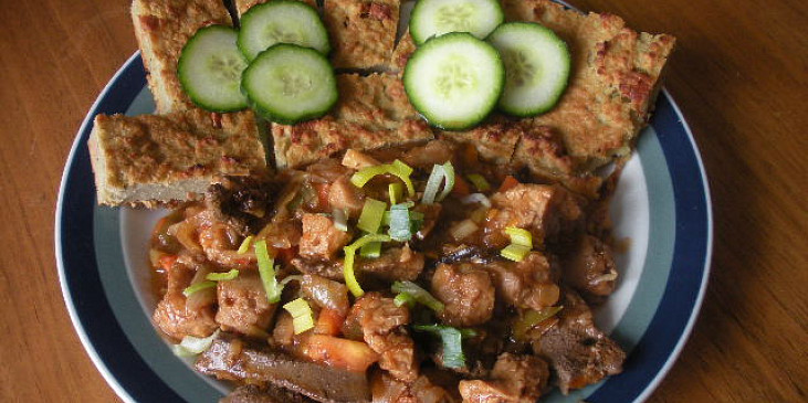 Čína ze sojového masa a játry (Varianta s bramborákem na plech)