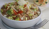 Květákový salát s masem a sójovým granulátem (Květákový salát s masem a sójovým granulátem)