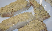 Platýs v křenovo-hořčicové krustě