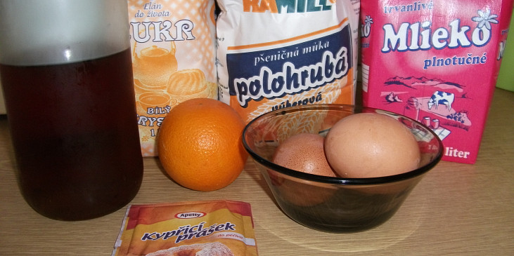Pomerančová bábovka s pomerančovou polevou