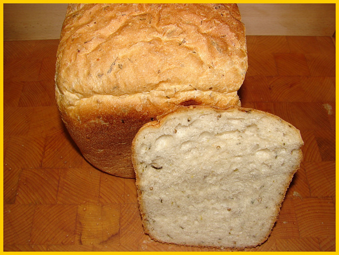 Chléb s bylinkami, Po upečení a rozkrojení