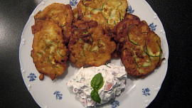 Cuketovo - kedlubnové placičky s tvarohovou salsou