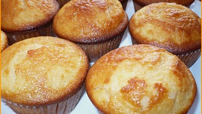 Dvoubarevné muffiny s podmáslím
