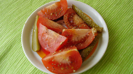 Pomazánka ze salámů, sýrů a tvarohu