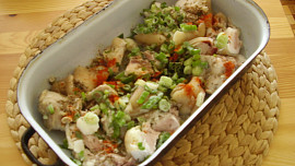 Vepřové koleno na divoko zapečené s bramborem