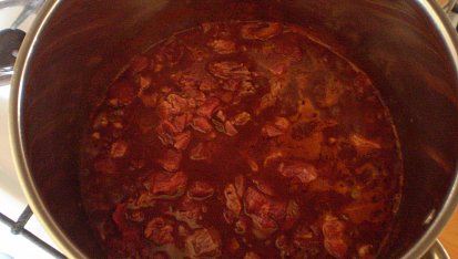 Hovězí ragú a lasagne, Vaříme pod pokličkou