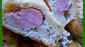 Moravské slané bochánky, verze s vinnou klobásou