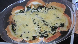 Žemlovka se slaninou
