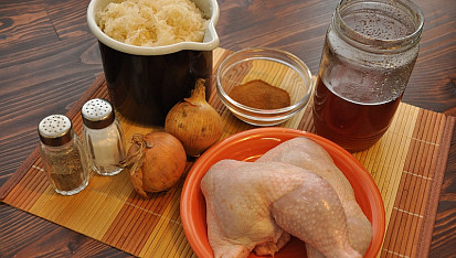 Medová kuřecí stehýnka na zelí, Ingredience