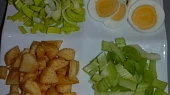 Vaječný salát s řapíkatým celerem
