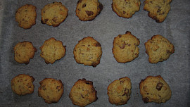 Čokoládové cookies s pistáciemi