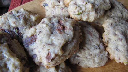 Čokoládové cookies s pistáciemi