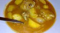 Massaman gai - thajský guláš