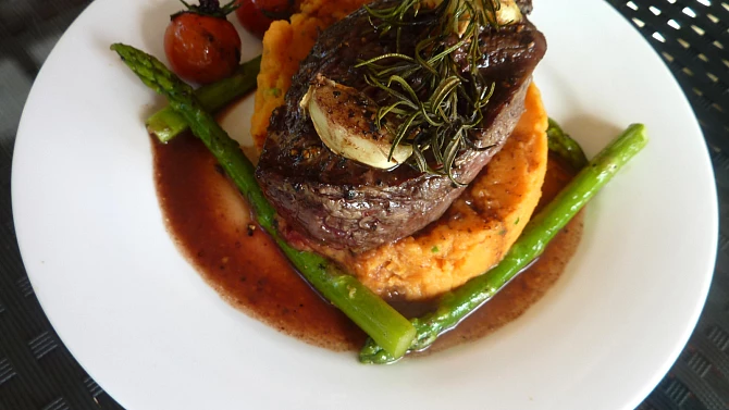 Steak jak z moc drahé restaurace