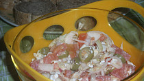 Rychlý pikantní zeleninový salát a paprikovým Cottage